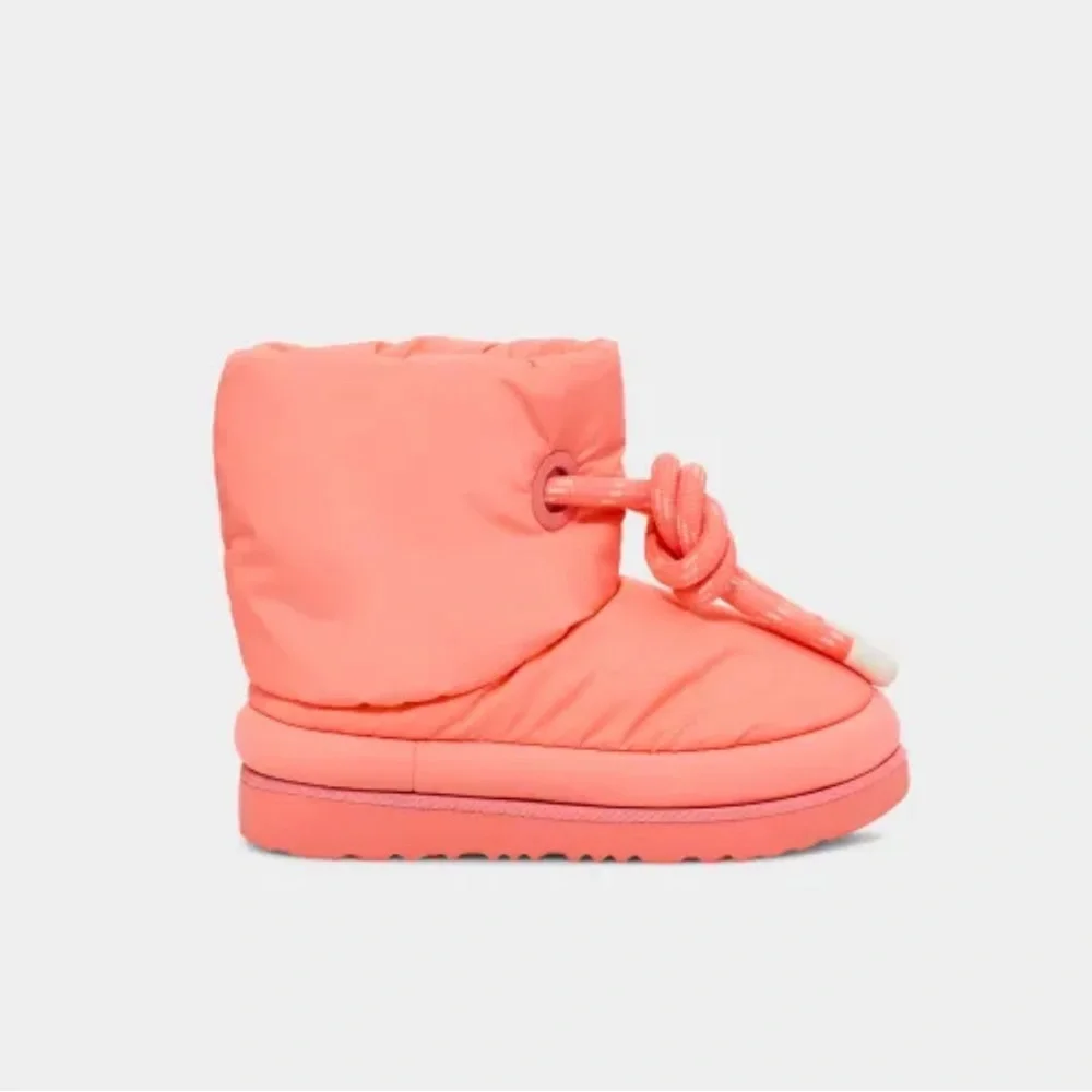 UGG Maxi Short Women’s Sweetheart Puff Platform Boots Size 7 NWT
